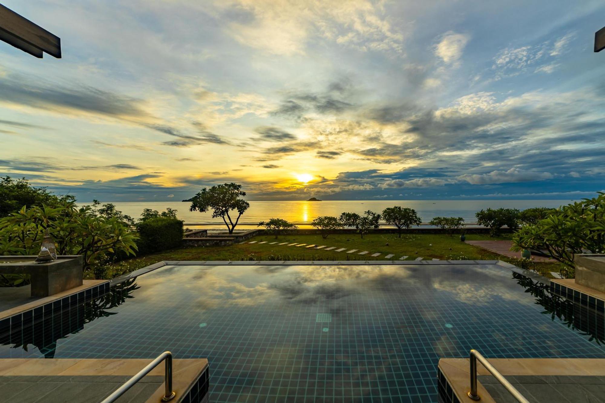 Beachfront Modern 4 Bedroom Pool Villa - Rv Hua Hin Luaran gambar